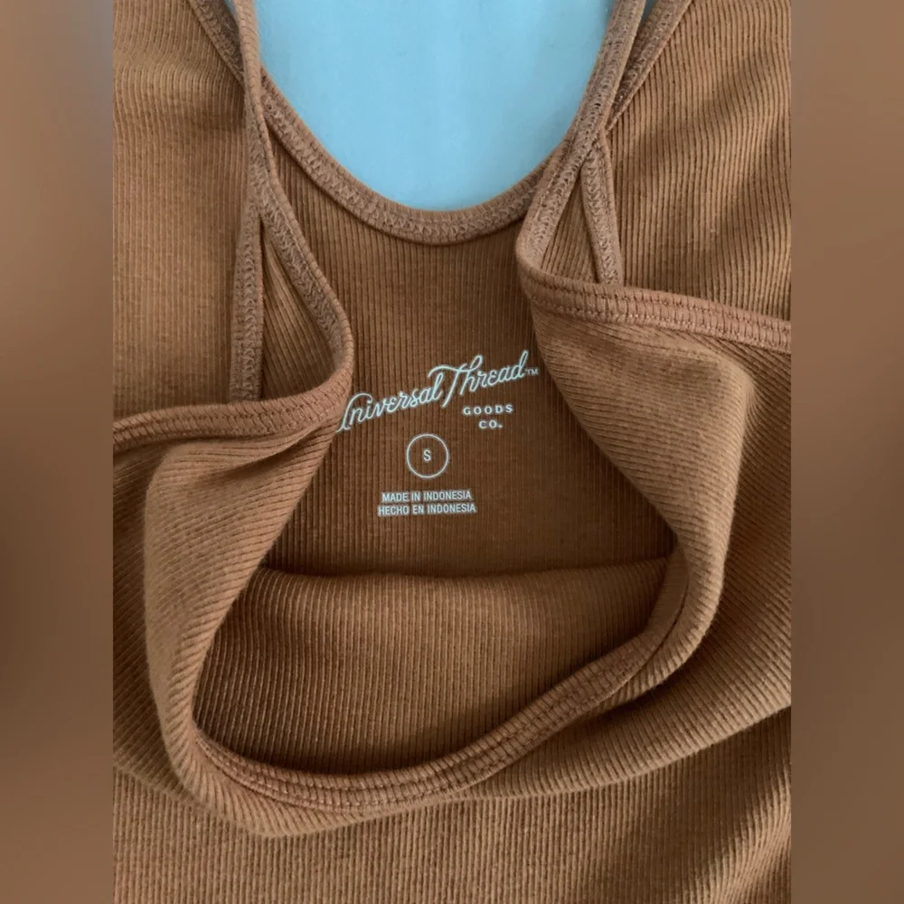 NEW Universal Thread Tank Top - Picture 2 of 2